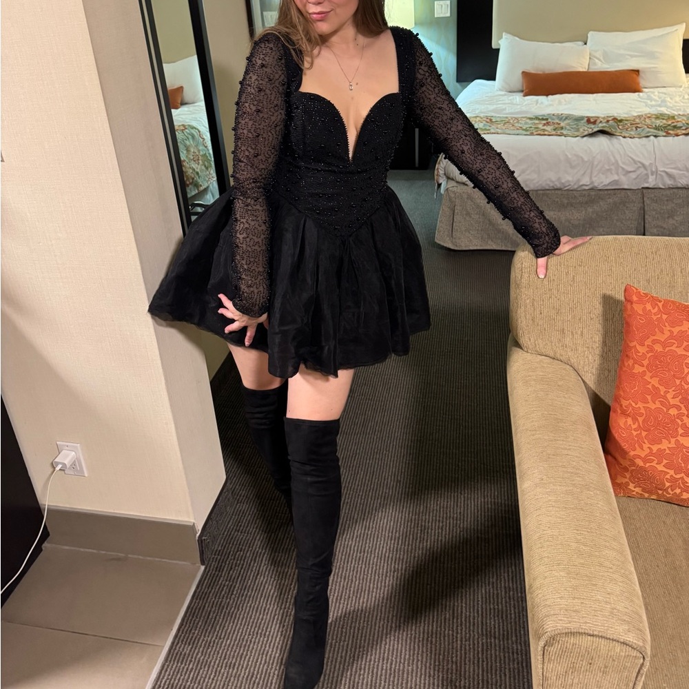 Oh Polly Black Sweetheart Long Sleeve Mini Dress